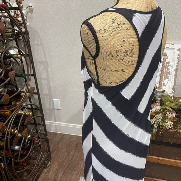 MICHAEL Michael Kors Navy and White Striped Maxi Dress Size Medium - Picture 6 of 10